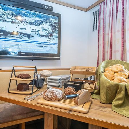 Panorama Hotel Guggenbichl - Inkl Sommerkarte, Einmaliger Eintritt Ins Tauern Spa & Bester Ausblick Ueber Капрун Экстерьер фото