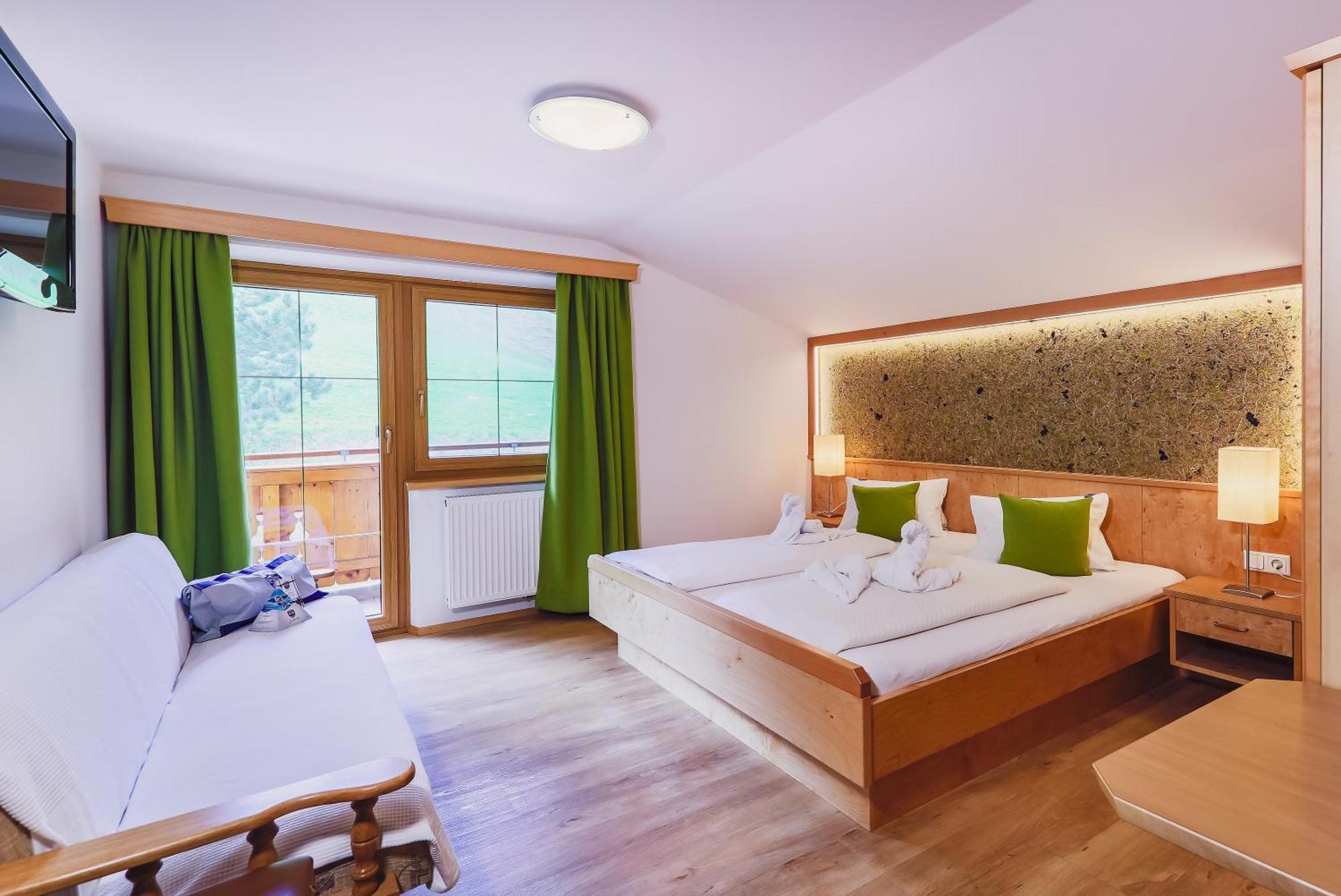 Panorama Hotel Guggenbichl - Inkl Sommerkarte, Einmaliger Eintritt Ins Tauern Spa & Bester Ausblick Ueber Капрун Экстерьер фото